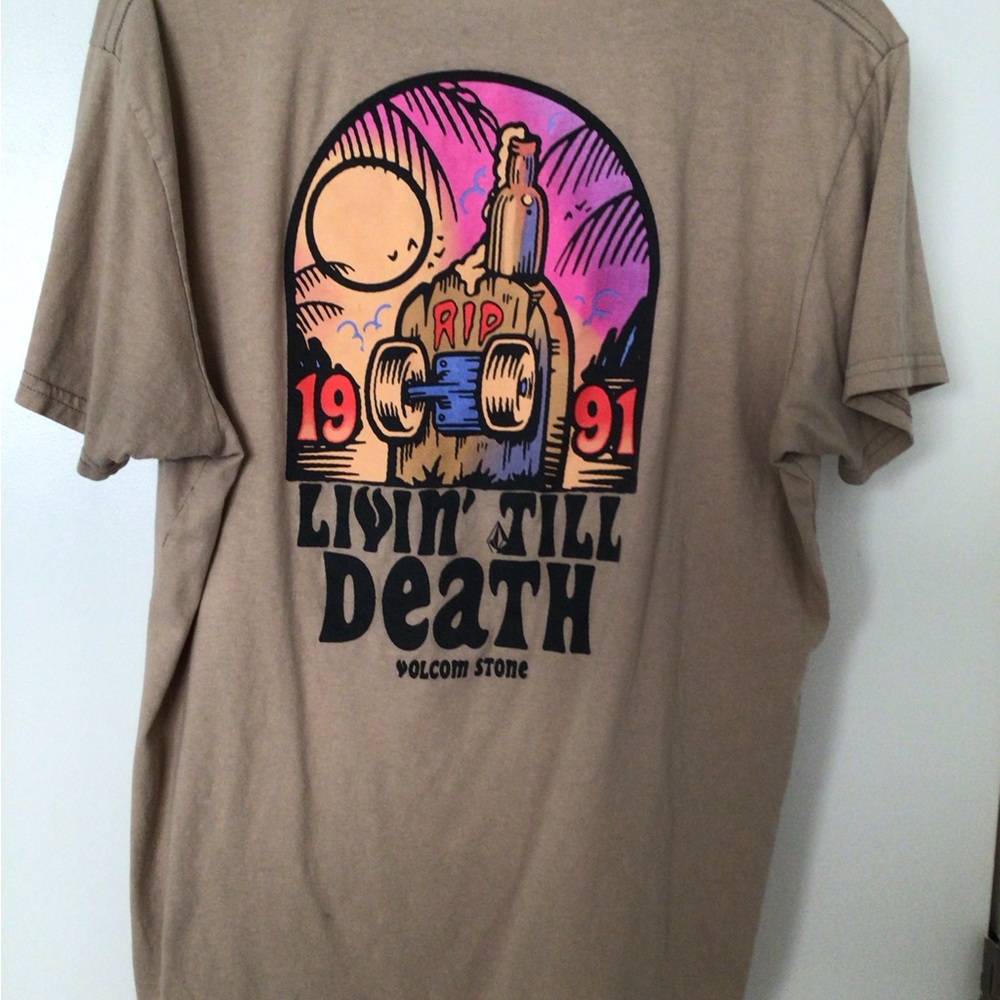 Volcom Stone Livin’ Till Death Skateboard Graphic Large Tan Short Sleeve Tee